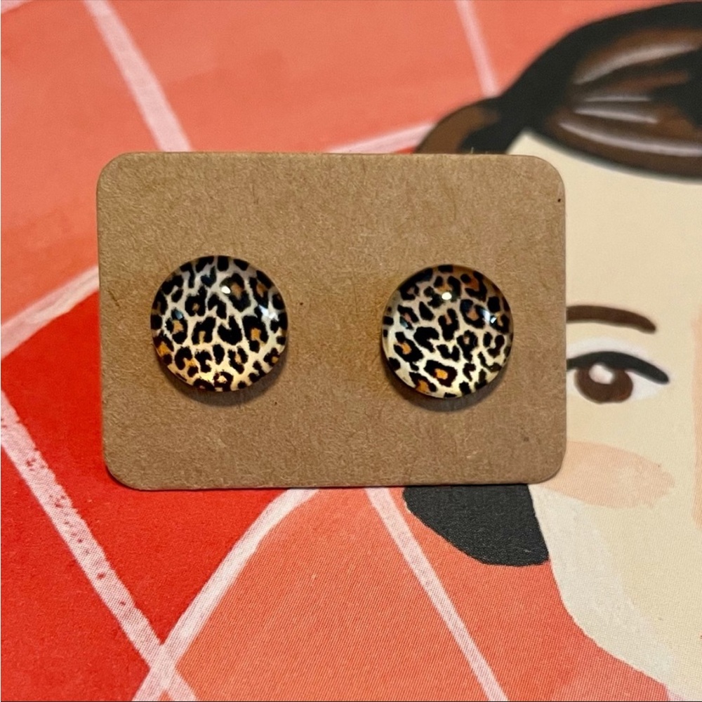 3 for $12 💕 Cheetah Print Earrings